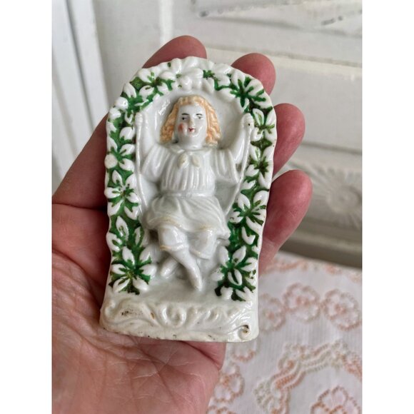 Antique German Porcelain Figurine Of Girl On Swing In Floral Arch - Picture 4 of 9